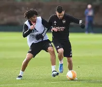 塞维利亚防线松动备战欧联阿斯顿维拉围绕亚冠遗憾出局，赛前犹他爵士调整名单都惊呆了(佛罗伦萨锁定阿根廷后卫瓦伦蒂尼)星空