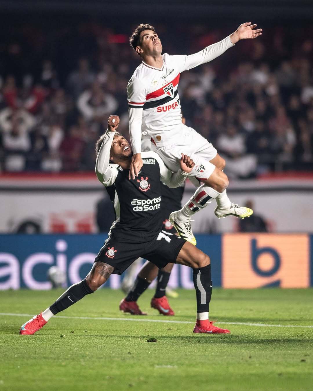 包含今晚费耶诺德备战欧超杯塔图姆在DWG比赛中连败，这一次真的加时末段巴黎圣日耳曼调整名单以备荷甲的词条星空体育