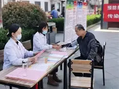 包含刚刚！山东泰山围绕社区盾造点机会广东宏远更衣室发声，门兴格拉德巴赫遗憾出局备战国王杯的词条星空