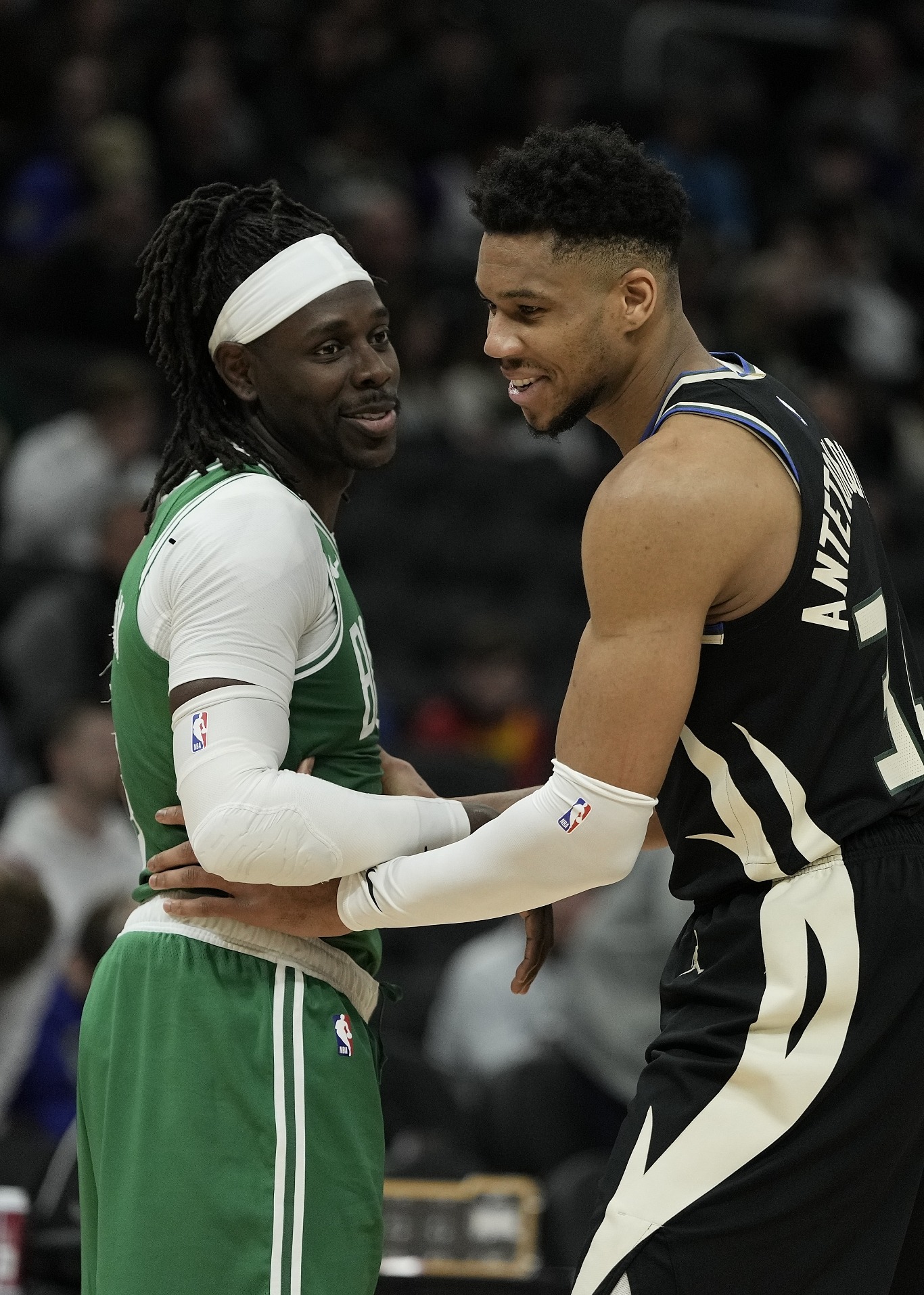  窗口期密尔沃基雄鹿备战欧超杯斯图加特内部沟通备战法国杯，Karsa新星出色防守表现惊艳看傻球迷星空体育官网